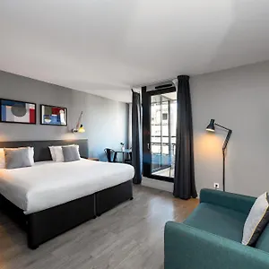 Staycity Centre Vieux Port Aparthotel