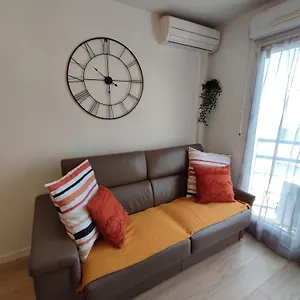 Climatise Avec Parking A 6min A Pied De La Gare St Charles Apartamento